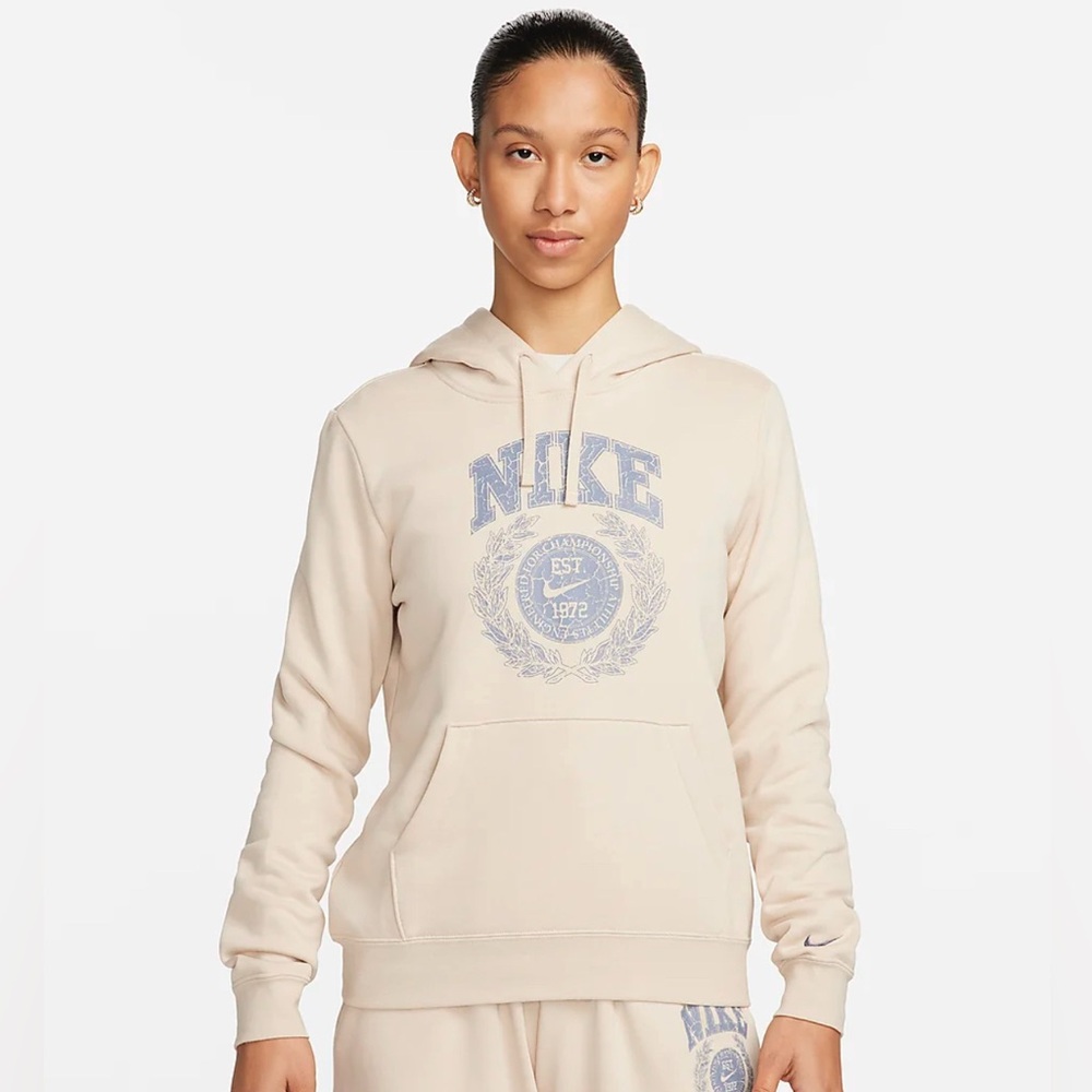 Nike sport-wear club fleece top